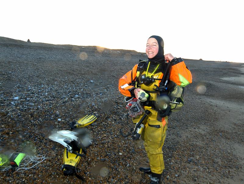 DW211293.jpg - Dawn back on shore